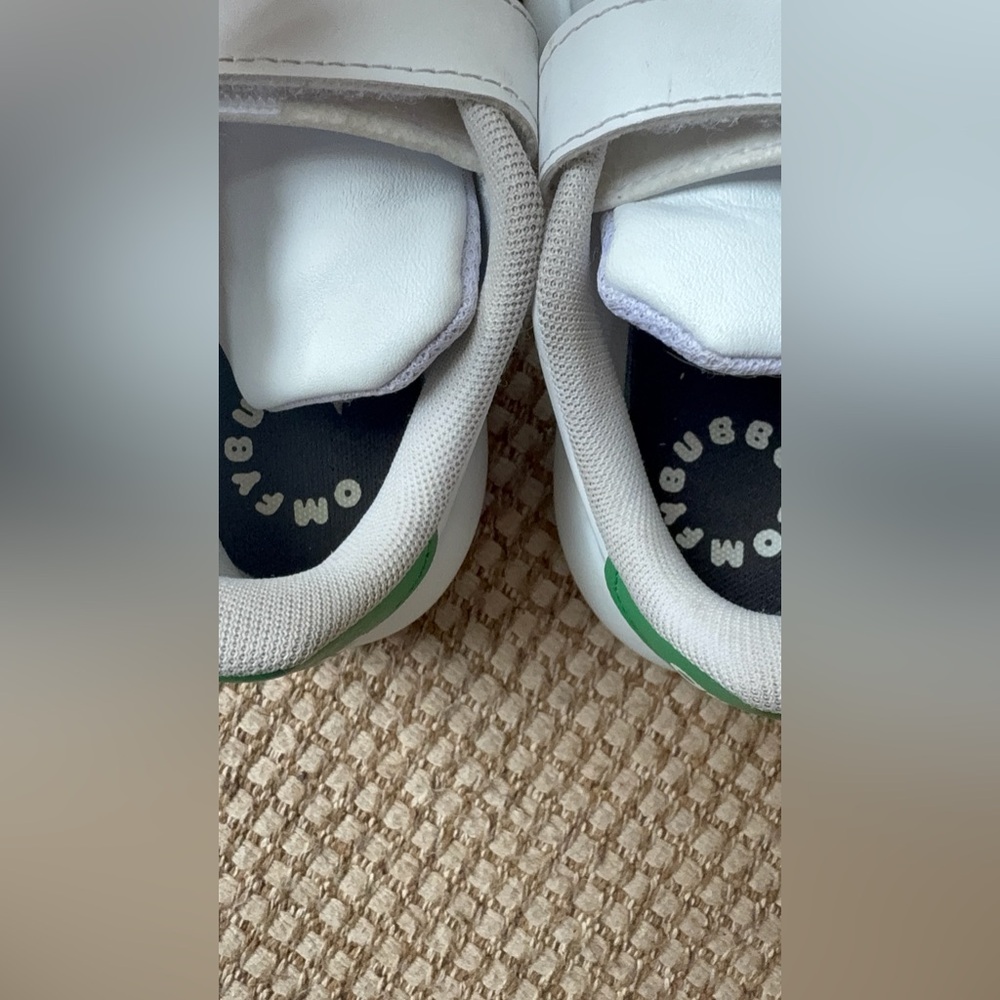 Boys Adidas 10 Advantage Sneaker Tennis Shoe - Picture 6 of 11
